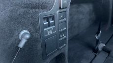 Land Rover Discovery 3.0 D250 R-Dynamic SE 5dr Auto Diesel Station Wagon